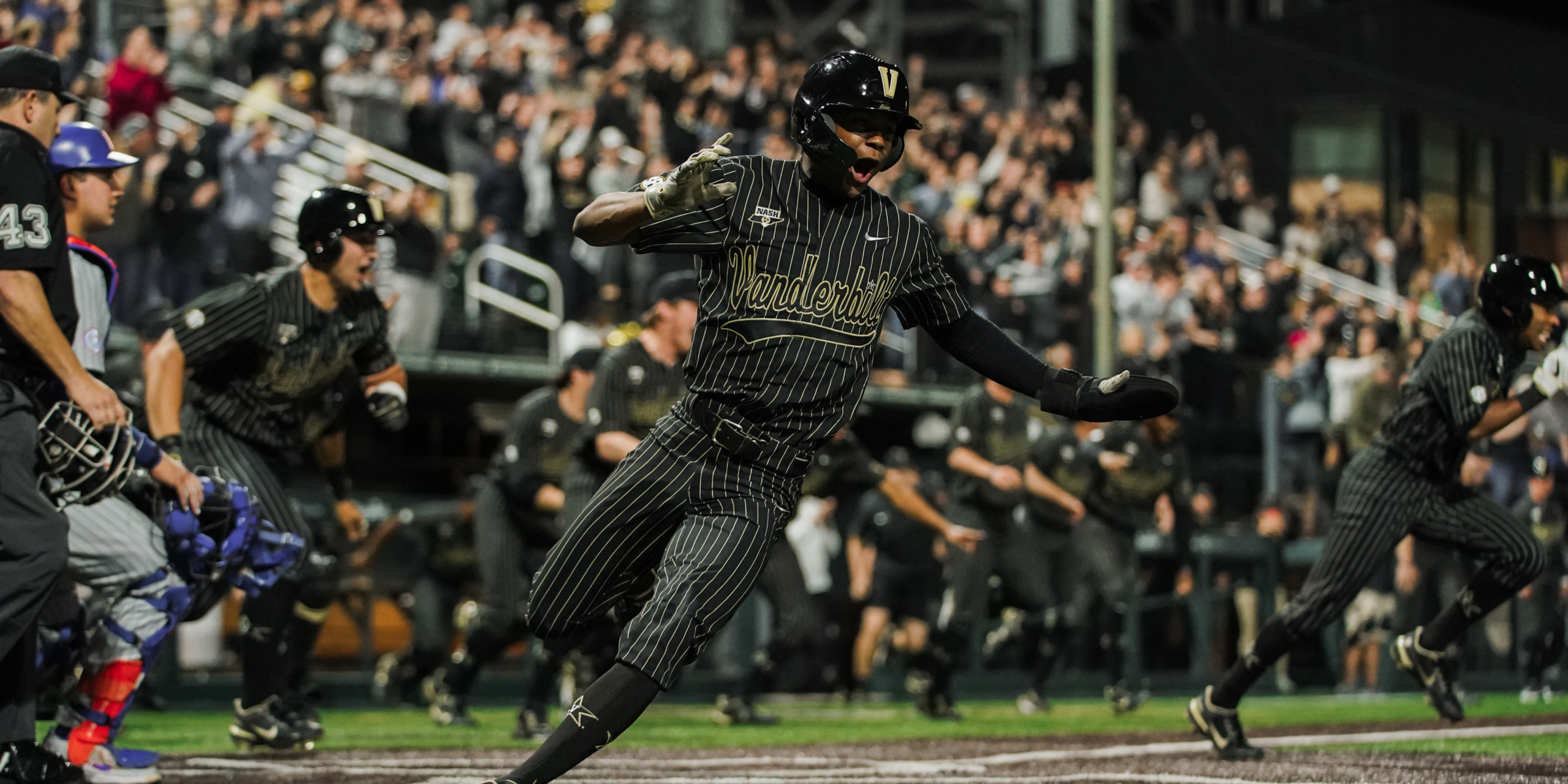 Vanderbilt Baseball Stays Undefeated In SEC, Winning 17 Of Their Last 18  Games - The Sports Credential
