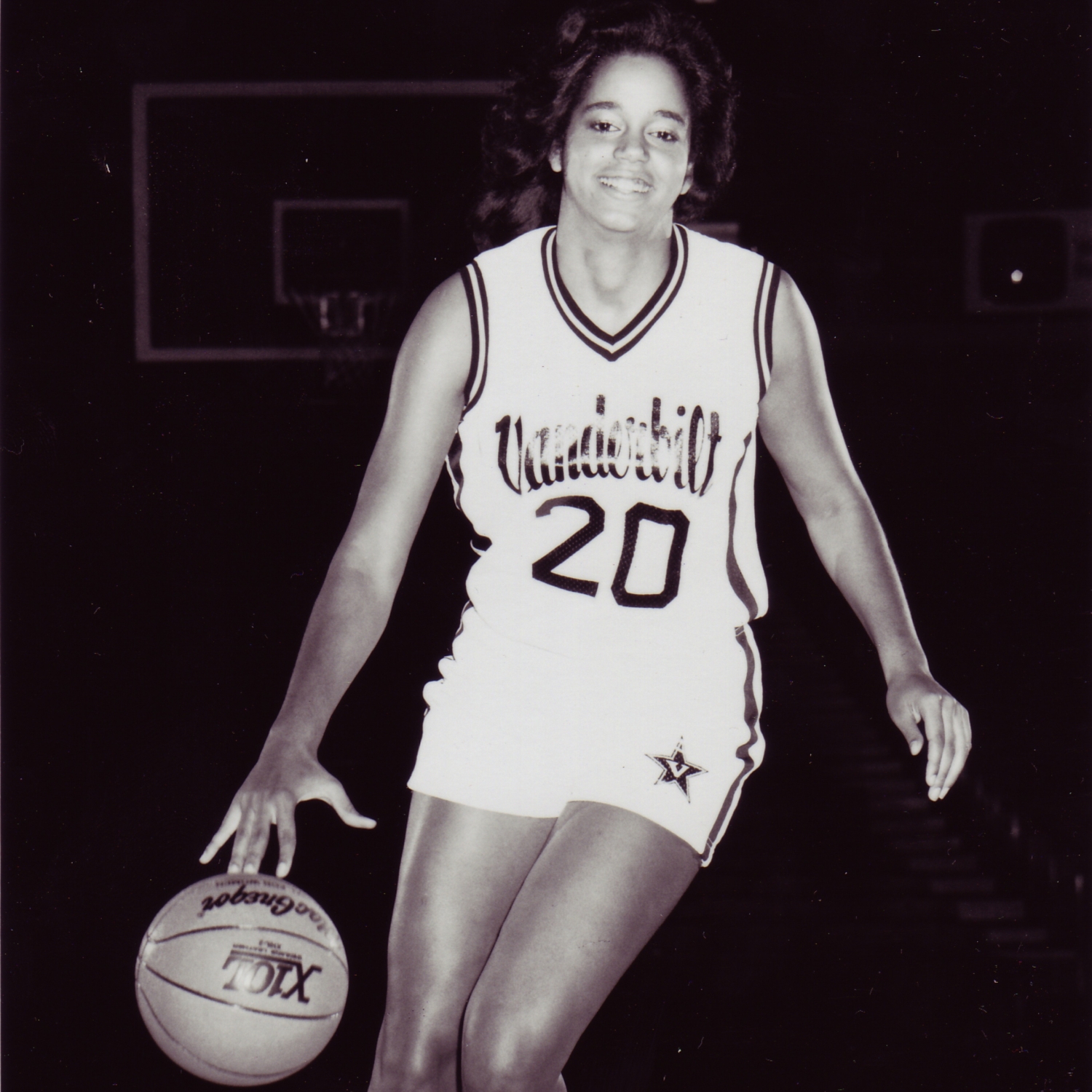 Former Vandy Star Carolyn Peck To Be Inducted Into Women's Basketball ...